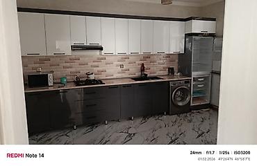 Həyət evləri və villaların satışı: Dağ mənzərəli həyət evi - İki mərtəbəli ev, üst mərtəbədə geniş — 11