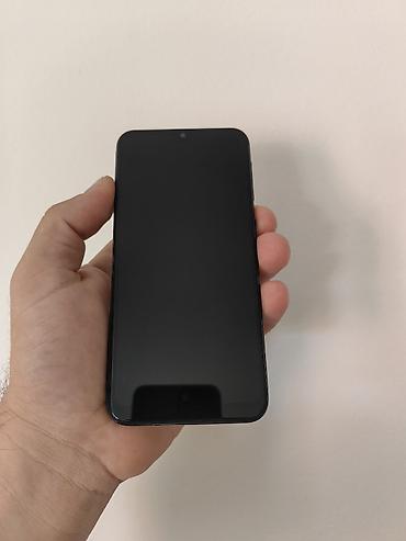 tablet 10 inča: Samsung A20e dual sim, otključan za sve mreže. Ima 3/32 gb memorije — 1