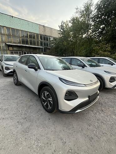 серый gac aion s: Changan Qiyuan Q05: 2026 г., Электромобиль, Кроссовер — 8