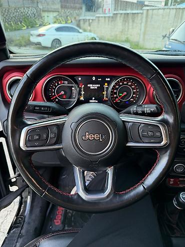 Jeep: Jeep Wrangler: 2021 г., Бензин — 23