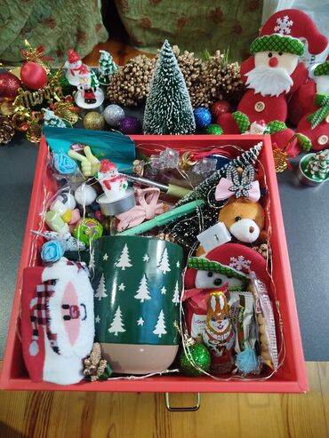 Hədiyyə bağlamaları: Yeni, Ödənişli çatdırılma — 15