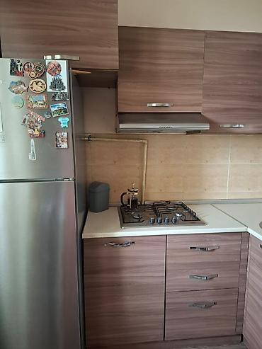 Mətbəx mebeli: Mətbəx mebeli dəsti – L formalı, ağac teksturalı fasadlarla - Üst və — 3