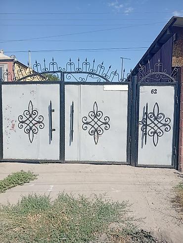лист на ворота: Кованые распашные ворота с калиткой - Конструкция: двустворчатые — 1