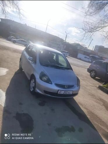 срочна фит: Honda Fit: 2002 г., 1.3 л, Вариатор, Бензин, Хэтчбэк