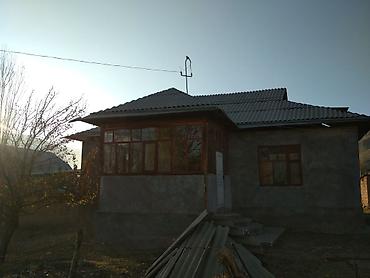 слив котеджа: Алай город Гулчо Одноэтажный жилой дом с верандой и двускатной крышей — 1