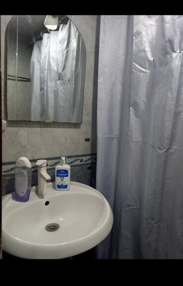 Köhnə tikili: Binə qəs. mərkəzə -məktəbə, bağçaya və dükanlara yaxın. 4 mərtəbəli -da lalafo.az — 8 Köhnə tikili: Binə qəs. mərkəzə -məktəbə, bağçaya və dükanlara yaxın. 4 mərtəbəli — 8