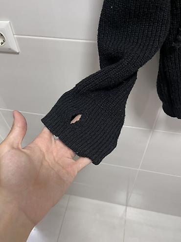 pull and: Вязаное худи на молнии с капюшоном в черном цвете. Модель свободного — 3