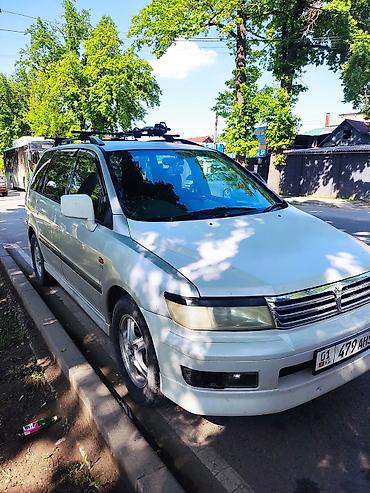 chariot: Mitsubishi Grandis: 1998 г., 2.4 л, Автомат, Бензин, Минивэн — 1
