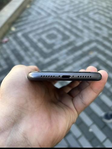 Apple iPhone: IPhone 11, Qara, Qırıq — 5
