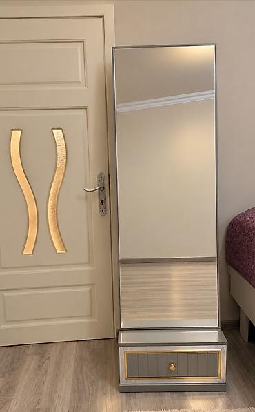 esger yari sekilleri: Güzgü Döşəmə üstü, Düzbucaqlı, Dekorativ, Çərçivə ilə — 1