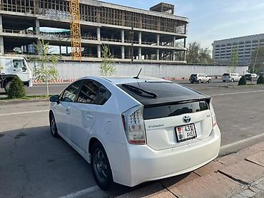Toyota: Toyota Prius: 2011 г., 1.8 л, Вариатор, Гибрид, Хэтчбэк — 6