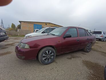 голф 3 1 8: Daewoo Nexia: 2010 г., 1.5 л, Механика, Бензин, Седан