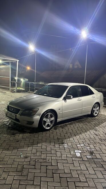 Toyota: Toyota Altezza: 1999 г., 2 л, Автомат, Бензин, Седан