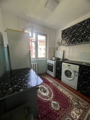 меня дом на квартиру: 1 комната, 33 м², 103 серия, 3 этаж, Косметический ремонт
