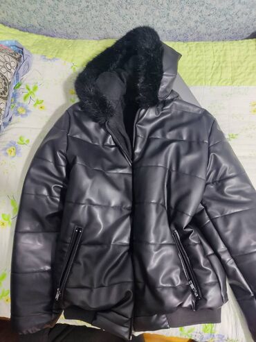 tek pencekler kisi ucun: Qara qutka 65 AZN endirim var ikinci əl Qırmızılı qaralı kurta 30