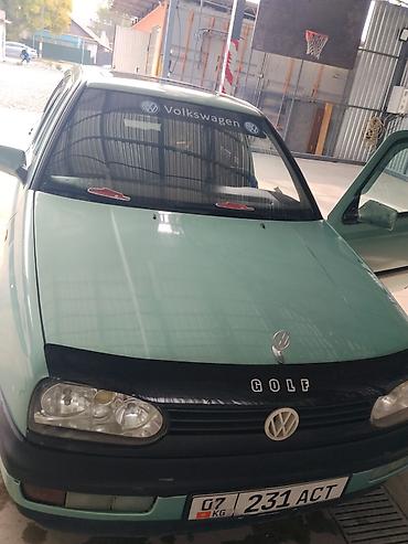 авто в корее: Volkswagen Golf: 1994 г., 2 л, Механика, Бензин, Хэтчбэк — 2
