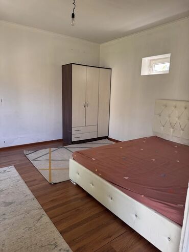 Долгосрочная аренда домов: 50 м², 2 комнаты, Теплый пол, Бронированные двери, Забор, огорожен