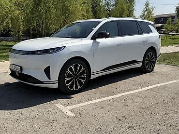 универсал 210: Dongfeng : 2026 г., 1.5 л, Автомат, Электромобиль, Внедорожник — 2