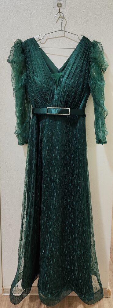 Digər qadın geyimləri: Zümrüd yaşıl rəngdə zərli ziyafət donu 90 azn! - Uzun, A-kəsişmə