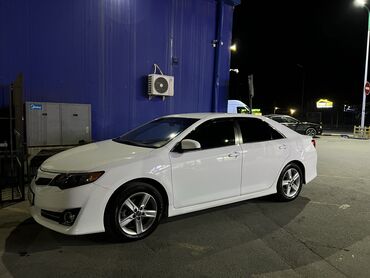 набор ключей в чемодане цена: Toyota Camry: 2014 г., 2.5 л, Автомат, Бензин, Седан