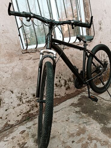 29 luq velosiped satilir: Yeni Şose velosipedi Adidas, 29", sürətlərin sayı: 7, Ünvandan götürmə, Ödənişli çatdırılma