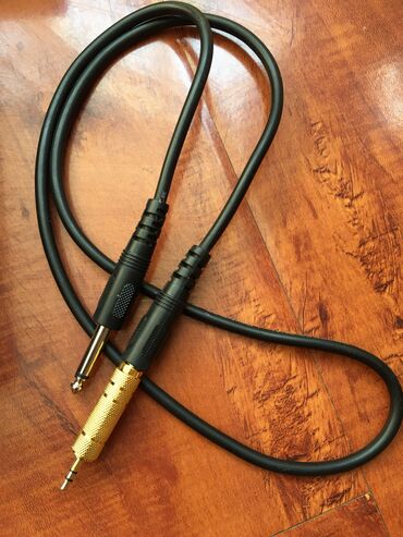 Вокальные микрофоны: Радиосистема с 2 беспроводными микрофонами — 7