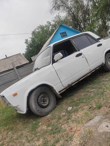 запорожец машина купить: ВАЗ (ЛАДА) 2107: 2004 г., 1.7 л, Механика, Бензин, Седан