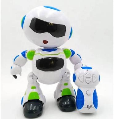 maltezer toy: Robot na daljinski koji igra Zabavan RC robot koji reaguje na — 1