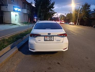 tesla kg: Toyota Corolla: 2021 г., Гибрид, Седан — 4
