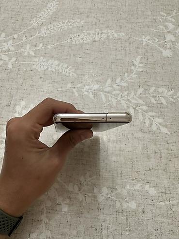 galaxy s19: Samsung Galaxy S21 (фирменный цвет Phantom Violet) Пользовалась мама — 4