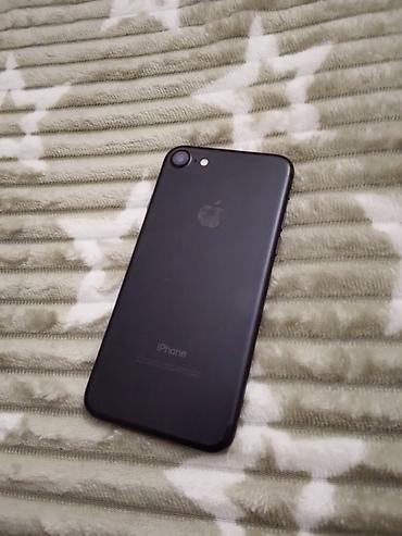 i̇phone 7: IPhone 7, Qara, Barmaq izi — 1