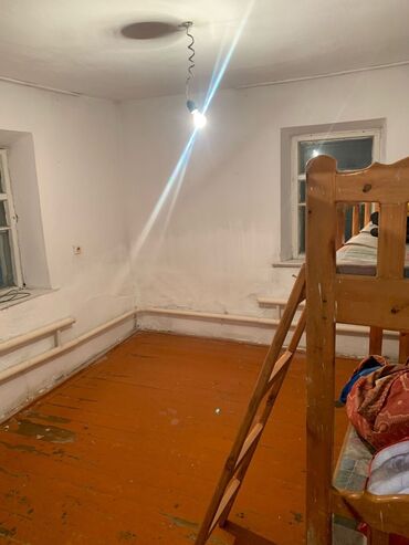продается дом село раздольное: 80 кв. м, 3 бөлмө, Унаа токтотуучу жай, Забор, тосулган