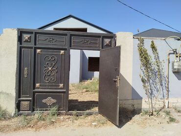 Həyət evləri və villaların satışı: 5 otaqlı, 200 kv. m, Kredit yoxdur, Təmirsiz