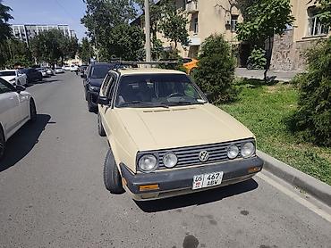 Транспорт: Volkswagen Golf: 1986 г., 1.8 л, Механика, Бензин, Хэтчбэк — 9
