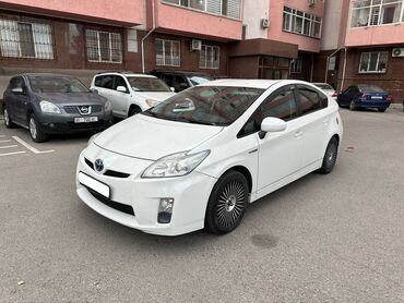 Toyota: Toyota Prius: 2010 г., 1.8 л, Автомат, Бензин, Седан