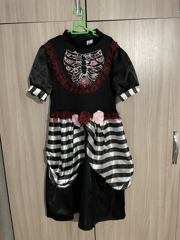 корейские одежда: Балдар көйнөгү, түсү - Көгүлтүр, Колдонулган