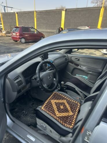 Mazda: Mazda 626: 2001 г., 2 л, Механика, Бензин, Седан — 4