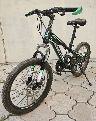 велосипеды бишкек детские: Продам детский велосипед. Очень мало пользовались, почти новый. Размер