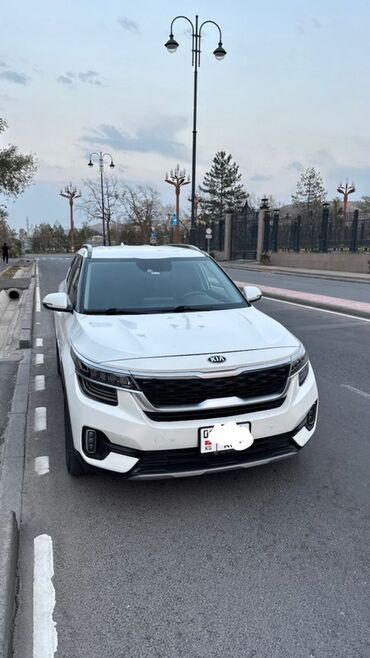 продаю после дтп: Kia Seltos: 2020 г., 2 л, Автомат, Бензин, Кроссовер