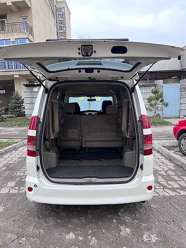 Toyota: Toyota Noah: 2004 г., 2 л, Автомат, Бензин, Минивэн — 5