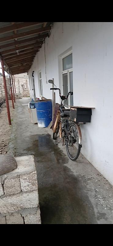 Otaqların uzunmüddətli kirayəsi: Satilir– geniş, işıqlı otaq Xüsusiyyətlər: - Taxta tavan və döşəmə — 6