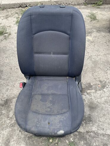 сидения передние: Переднее сиденье, Mazda 2004 г., Б/у, Оригинал
