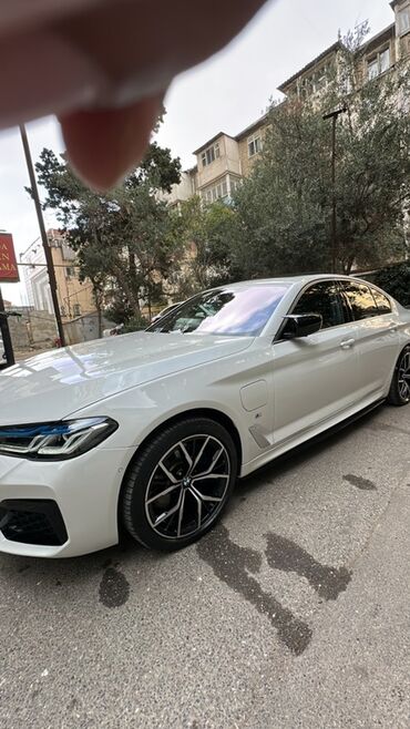 BMW: BMW 5 series: 2 l | 2021 il Sedan — 3