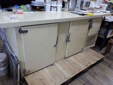Dərin dondurucular: Bahali laminatdan yigilib 1700m Siyirme qapili Boyuk mebel skaf