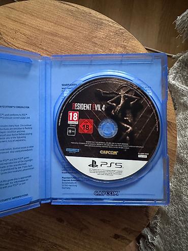 PS5 (Sony PlayStation 5): Ps5 üçün Fc24, God of War və Resident evil 4 Remake. Oyunların hər — 2