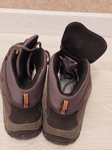 Krasofkalar və idman ayaqqabıları: 38 razmer Klepper krassovka botinka. İçi yumuşaqdır. Yeni kimidir — 5