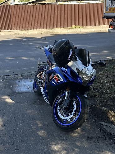 Спортбайк Suzuki, 750 куб. см, Бензин, Взрослый, Б/у