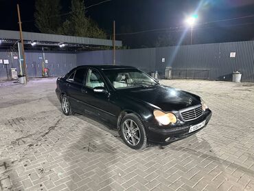 продаю в связи с переездом: Mercedes-Benz C-Class: 2001 г., 2.4 л, Автомат, Седан