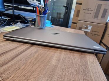 HP: Intel Core i7, 32 GB OZU, 15.6 " — 6