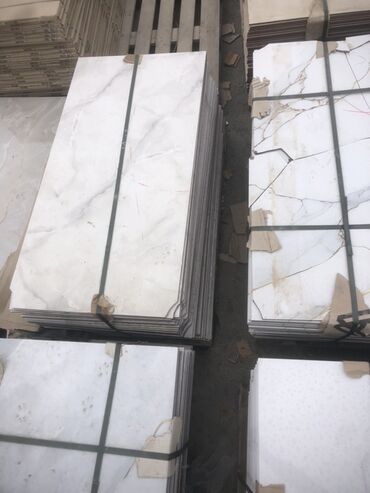 Kafel və metlax: Mərmər effektli keramika plitələr 9 azn km (010-315-51-04) - — 9